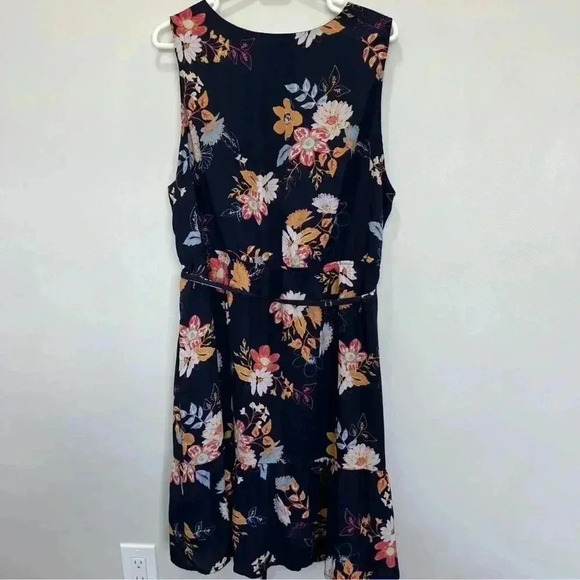 Skies Are Blue Curvy Sleeveless Maxi Dress Plus Sz 2x VNeck Blue Floral - Picture 6 of 9